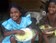 Enfants en train de manger