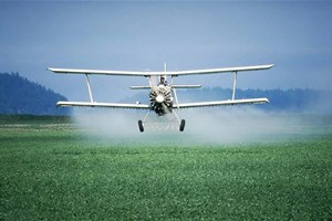 Epandage par avion de pesticides