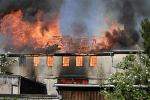 Maison en feu