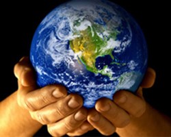 Terre dans mains