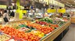 Rayon fruits légumes supermarché