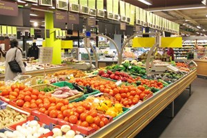 Rayon fruits légumes supermarché
