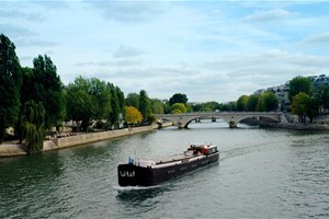 Péniche transport fluvial